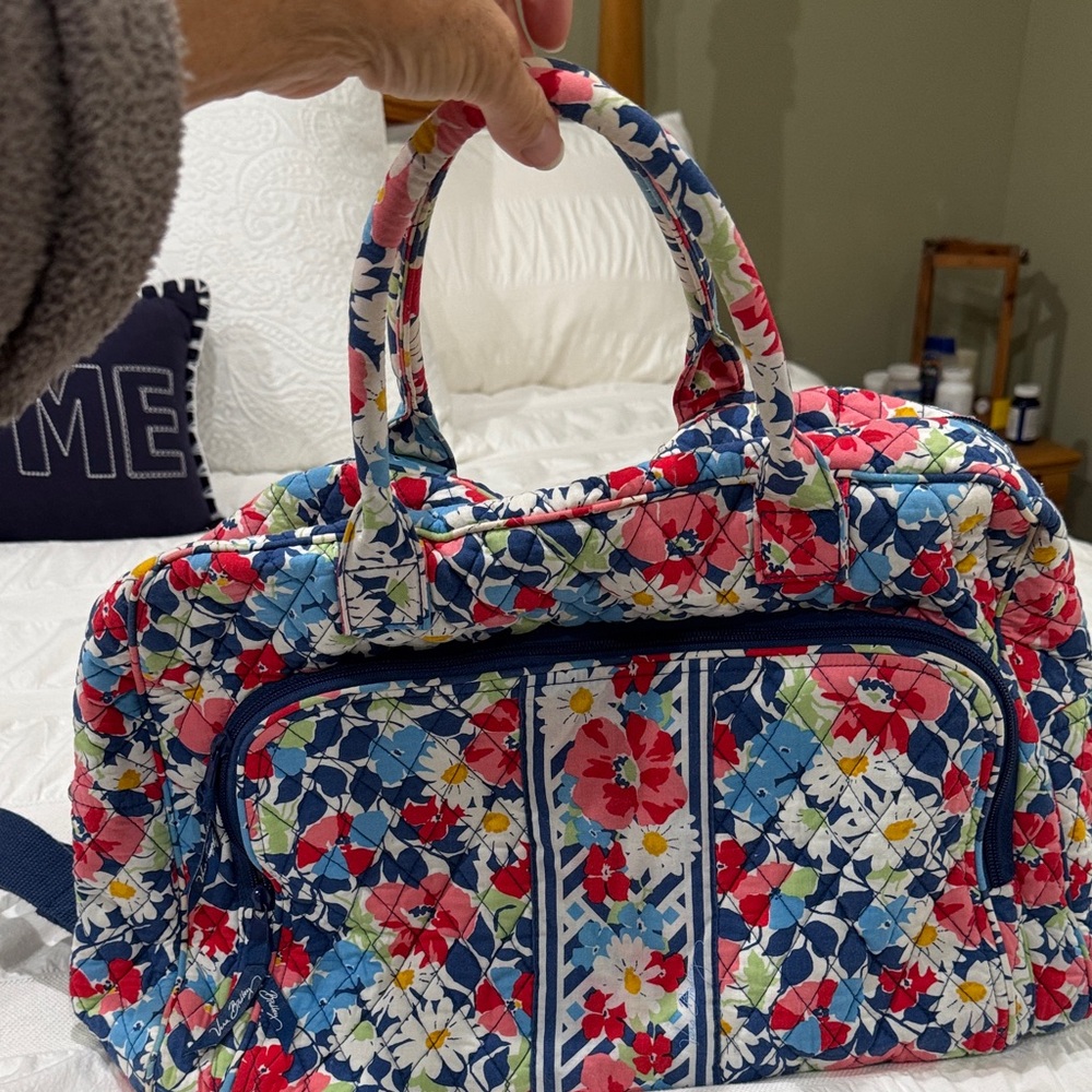 Vera Bradley overnight bag Floral Quilted Women's Bag size medium